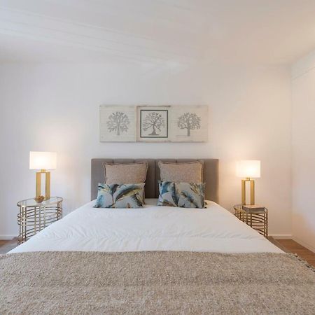 Lovelystay - Downtown Balcony Apartment With Free Parking Порто Екстериор снимка