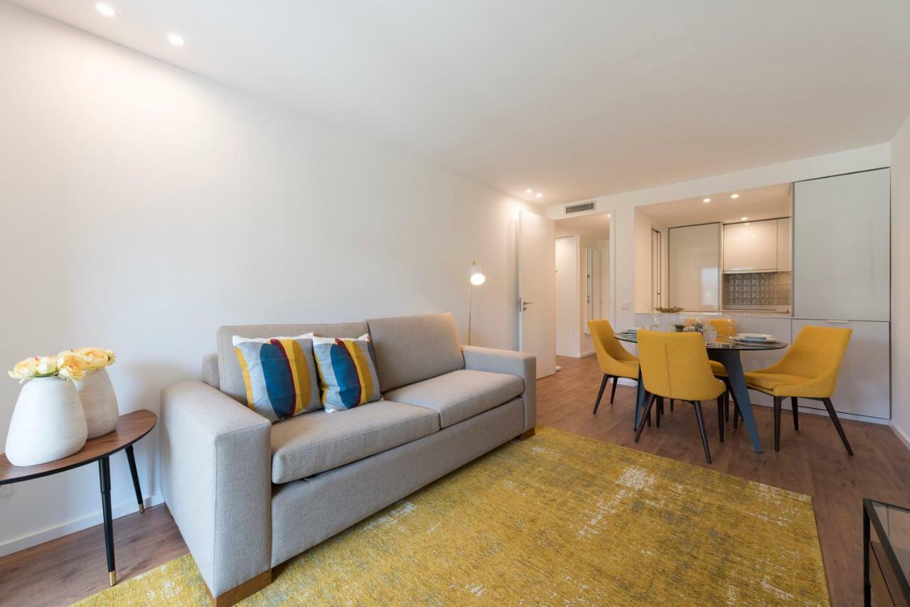 Lovelystay - Downtown Balcony Apartment With Free Parking Порто Екстериор снимка