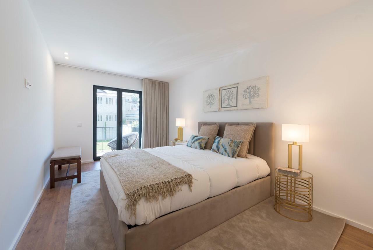 Lovelystay - Downtown Balcony Apartment With Free Parking Порто Екстериор снимка