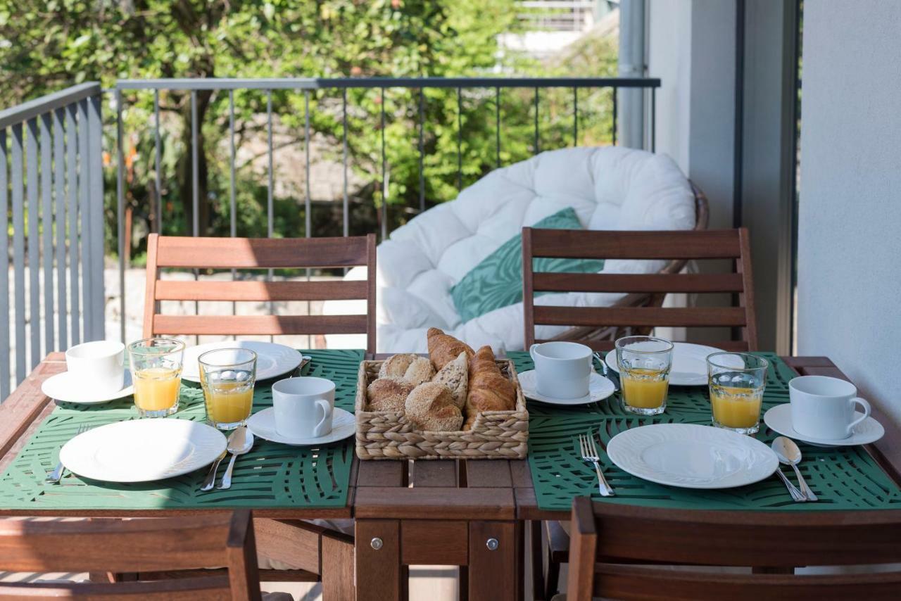 Lovelystay - Downtown Balcony Apartment With Free Parking Порто Екстериор снимка