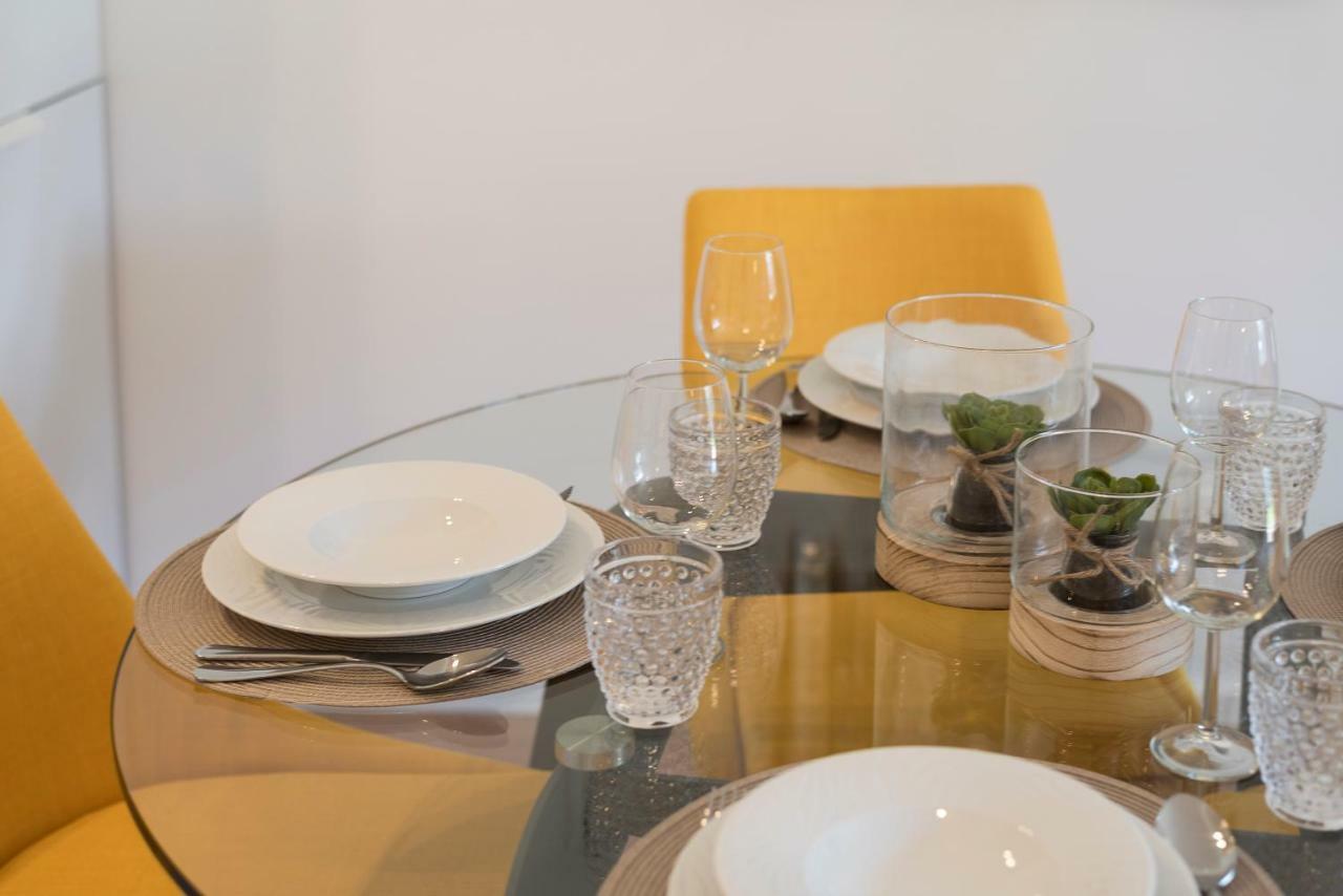 Lovelystay - Downtown Balcony Apartment With Free Parking Порто Екстериор снимка